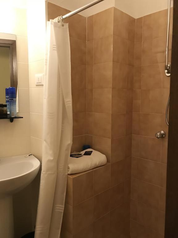 Albergo Meuble Olivi 토스콜라노마데노 외부 사진